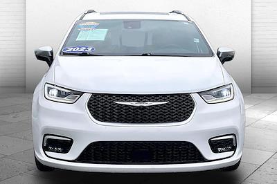 2023 Chrysler Pacifica FWD Minivan for sale #T13481 - photo 2