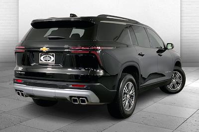 Used 2025 Chevrolet Traverse LT SUV for sale #X14891 - photo 2