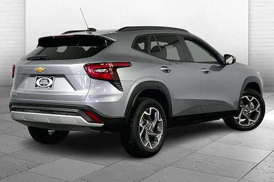 Used 2025 Chevrolet Trax LT for sale #X15274 - photo 2