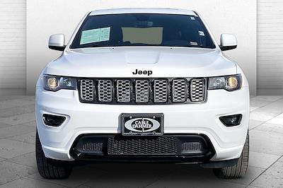 Used 2018 Jeep Grand Cherokee - photo 1