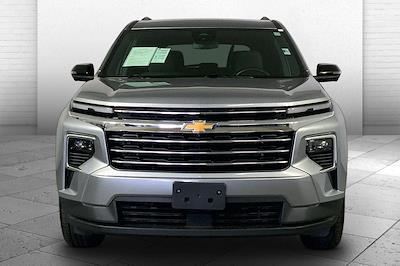 Used 2024 Chevrolet Traverse - photo 1