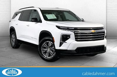 Used 2024 Chevrolet Traverse - photo 1