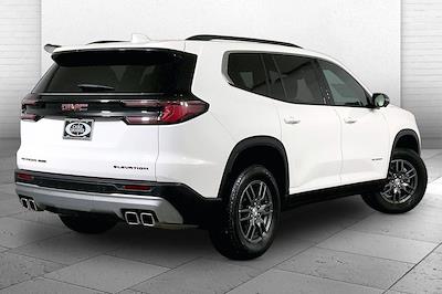 Used 2025 GMC Acadia - photo 1