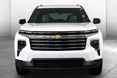 Used 2025 Chevrolet Traverse - photo 1