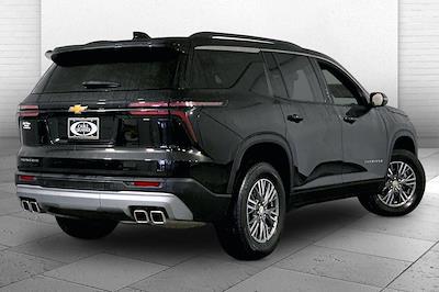 Used 2025 Chevrolet Traverse - photo 1