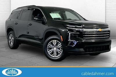 Used 2025 Chevrolet Traverse - photo 1