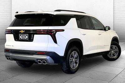 Used 2025 Chevrolet Traverse - photo 1