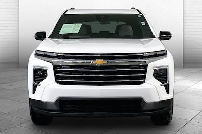 Used 2025 Chevrolet Traverse - photo 1