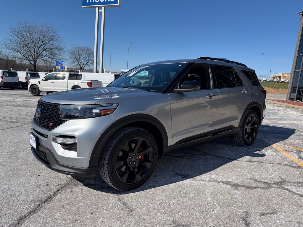 Used 2020 Ford Explorer - photo 1