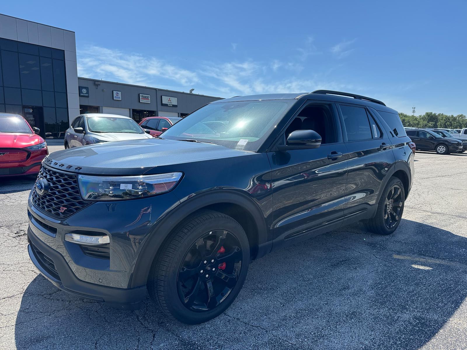 Used 2023 Ford Explorer - photo 6
