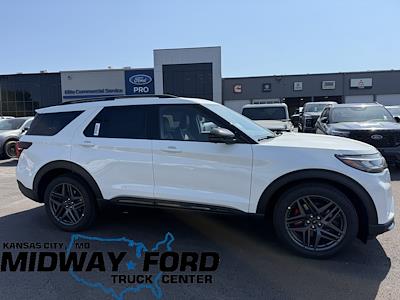 2026 Ford Explorer 4WD SUV for sale #765508 - photo 1