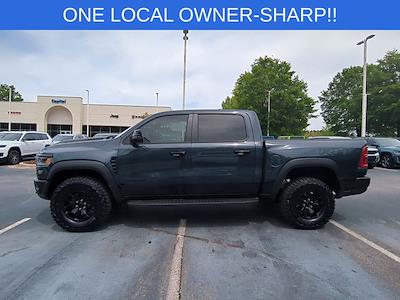 Used 2025 Ram 1500 - photo 1