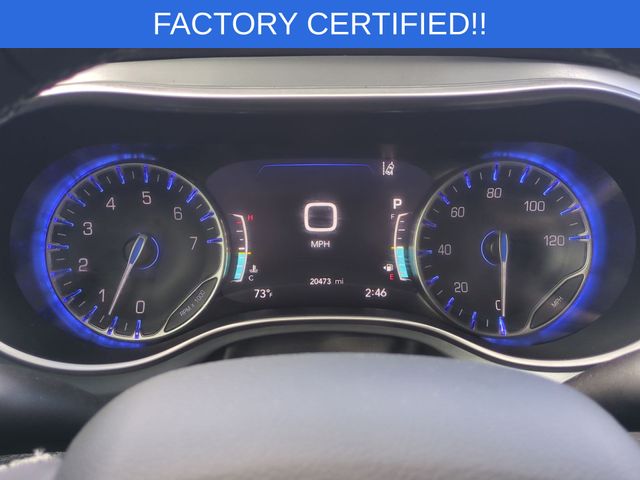Used 2025 Chrysler Pacifica - photo 15