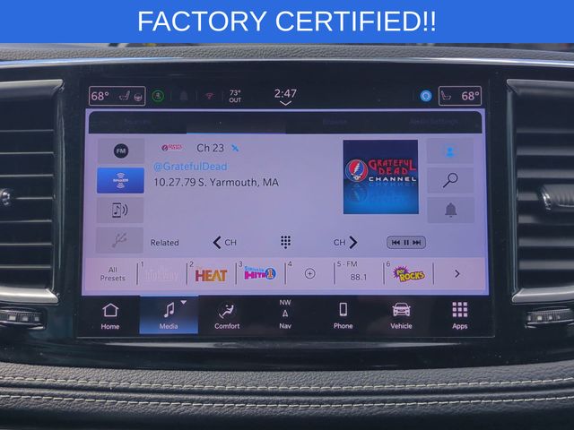 Used 2025 Chrysler Pacifica - photo 17
