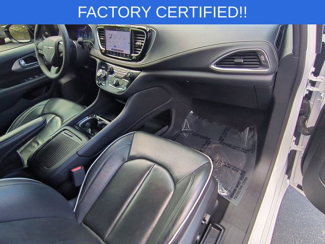 Used 2025 Chrysler Pacifica - photo 37