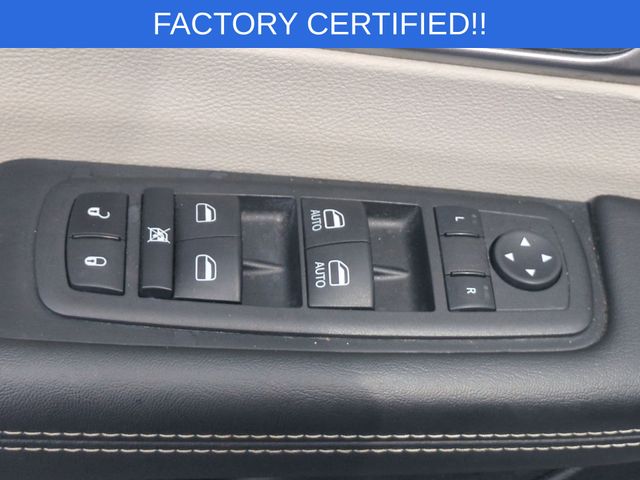 Used 2023 Chrysler Pacifica - photo 16