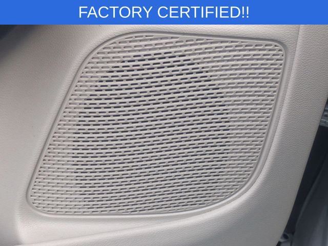 Used 2023 Chrysler Pacifica - photo 17