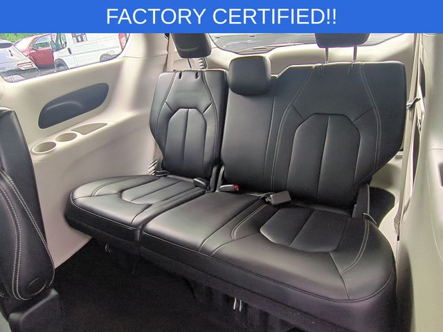 Used 2023 Chrysler Pacifica - photo 31