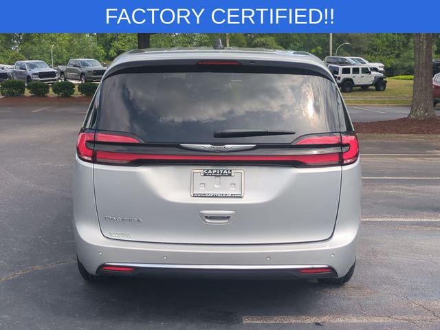 Used 2023 Chrysler Pacifica - photo 5