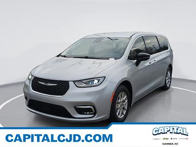 Used 2024 Chrysler Pacifica Touring L Minivan for sale #GPS12118 - photo 1