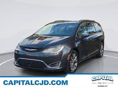 Used 2020 Chrysler Pacifica Limited Minivan for sale #J20113A - photo 1