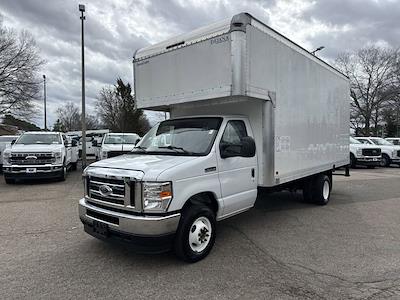 Used 2024 Ford E-450 - photo 1