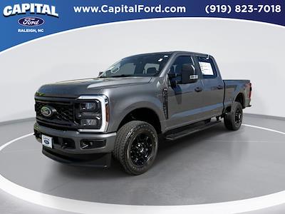 Used 2024 Ford F-250 - photo 1