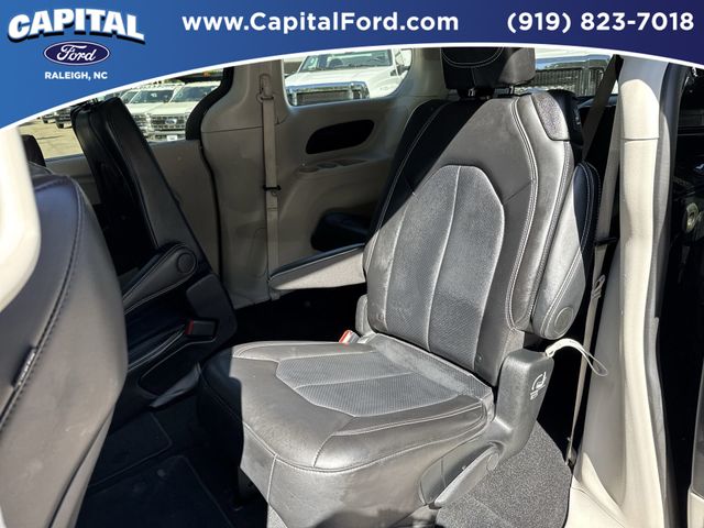 Used 2024 Chrysler Pacifica - photo 18