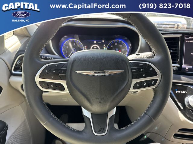 Used 2024 Chrysler Pacifica - photo 32