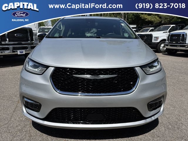 Used 2024 Chrysler Pacifica - photo 12