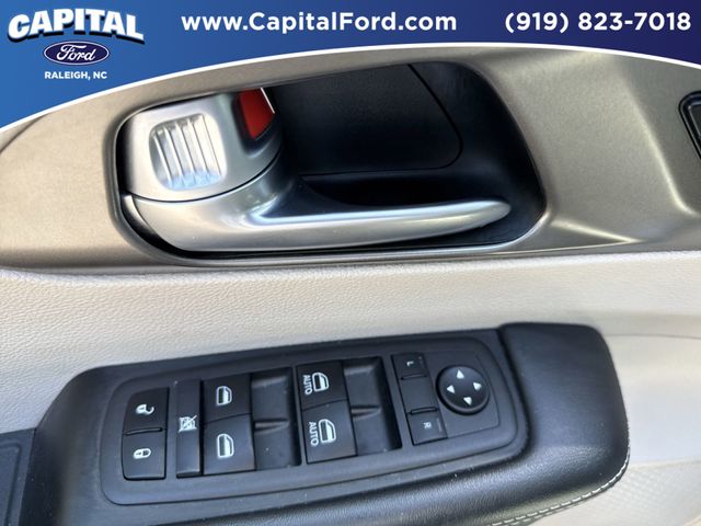 Used 2024 Chrysler Pacifica - photo 22