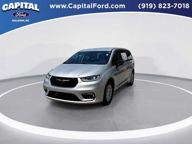 Used 2024 Chrysler Pacifica - photo 7