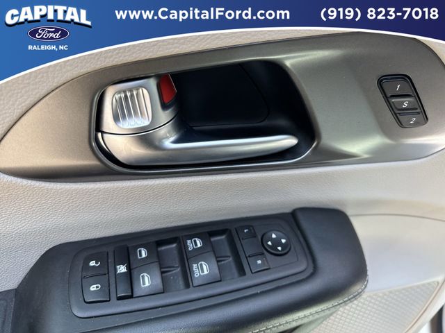 Used 2024 Chrysler Pacifica - photo 10