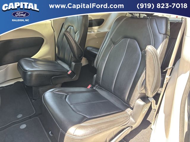 Used 2023 Chrysler Pacifica - photo 7