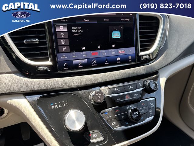 Used 2023 Chrysler Pacifica - photo 15