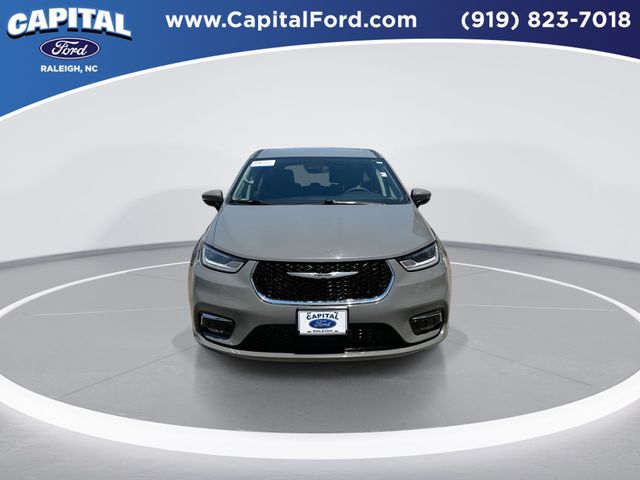 Used 2023 Chrysler Pacifica - photo 28