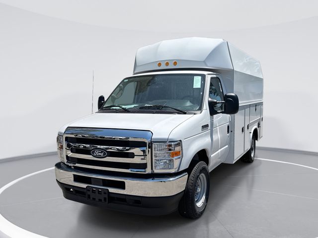 New 2026 Ford E-350 - photo 34