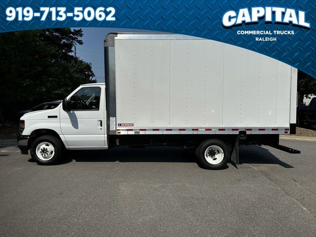 New 2025 Ford E-350 - photo 5
