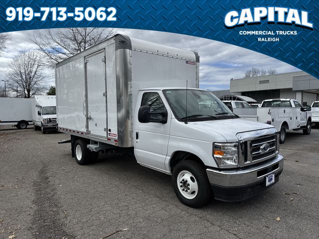 New 2025 Ford E-350 - photo 6