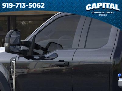 New 2025 Ford F-550 - photo 1