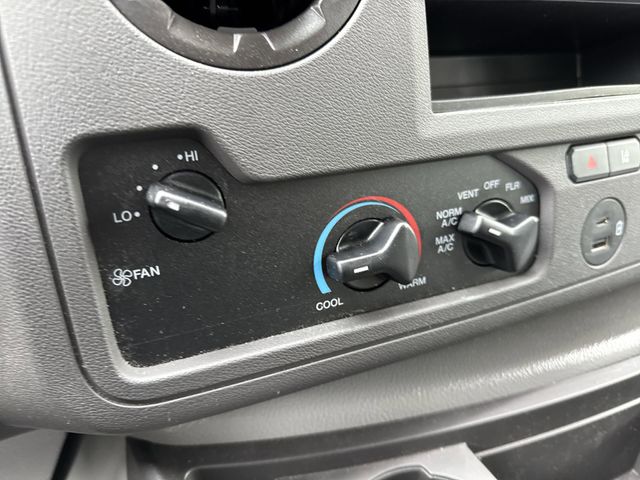 New 2027 Ford E-350 - photo 30