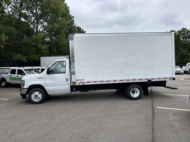 New 2027 Ford E-350 - photo 9