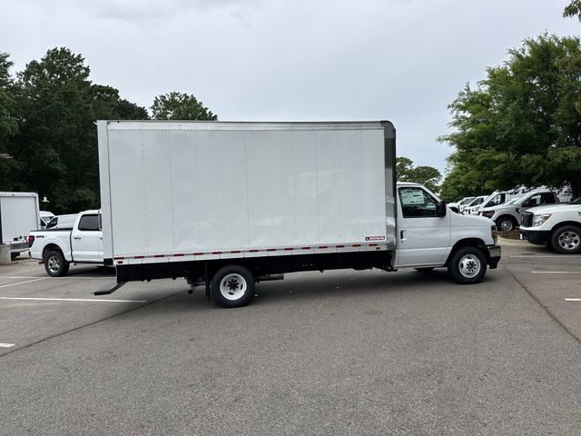 New 2027 Ford E-350 - photo 12
