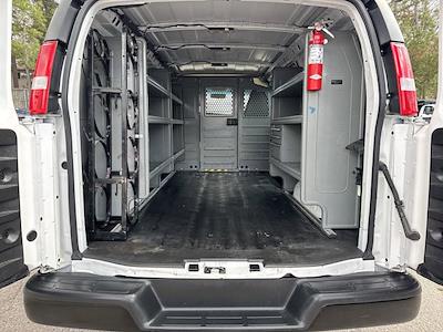 Used 2022 Chevrolet Express 2500 - photo 1