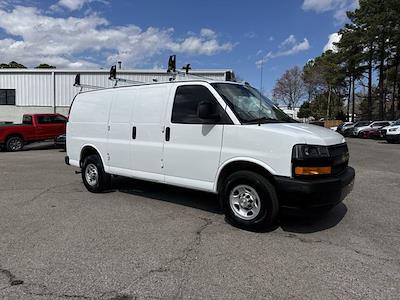 Used 2022 Chevrolet Express 2500 - photo 1