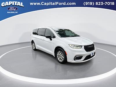 2024 Chrysler Pacifica FWD Minivan for sale #PB63778 - photo 2