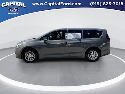 2025 Chrysler Pacifica FWD Minivan for sale #PB63850 - photo 2