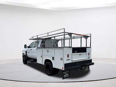 Used 2019 Chevrolet Silverado 4500 Work Truck Crew Cab 4WD Service Truck for sale #9AC6383 - photo 2