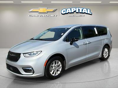 2024 Chrysler Pacifica FWD Minivan for sale #9AT10490 - photo 1