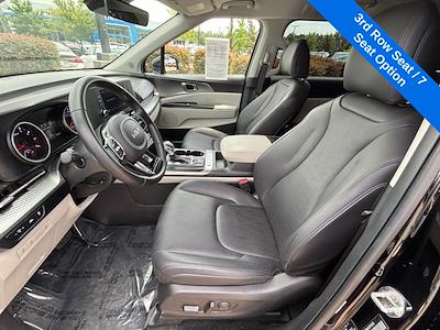Used 2023 Kia Carnival LX Minivan for sale #9AT9044 - photo 2